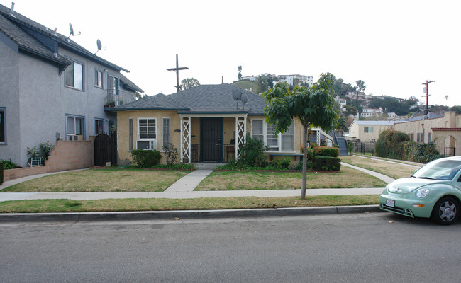 1332 E Garfield Ave in Glendale, CA - Building Photo - Building Photo