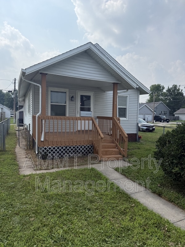 property at 1204 8th St NW