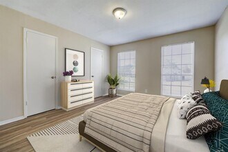 1918 Upland Dr in Houston, TX - Building Photo - Building Photo