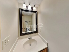 2155 Ripple Rd in Hilliard, OH - Building Photo - Building Photo