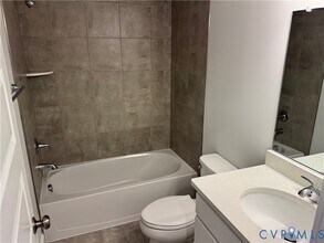 9479 Pinkman Rd in Glen Allen, VA - Building Photo - Building Photo