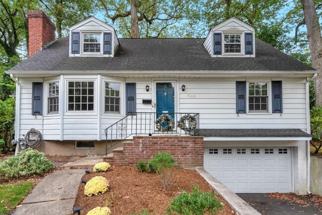 184 W Glen Ave