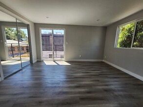 3328 Portola Ave in Los Angeles, CA - Building Photo - Building Photo