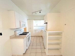 244 Cliff Dr in Laguna Beach, CA - Building Photo - Building Photo