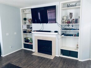 Silver Firs home! in Everett, WA - Building Photo - Building Photo