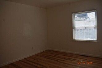 137 F St in San Diego, CA - Building Photo - Building Photo