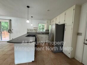4098 Idlevale Dr in Tucker, GA - Building Photo - Building Photo