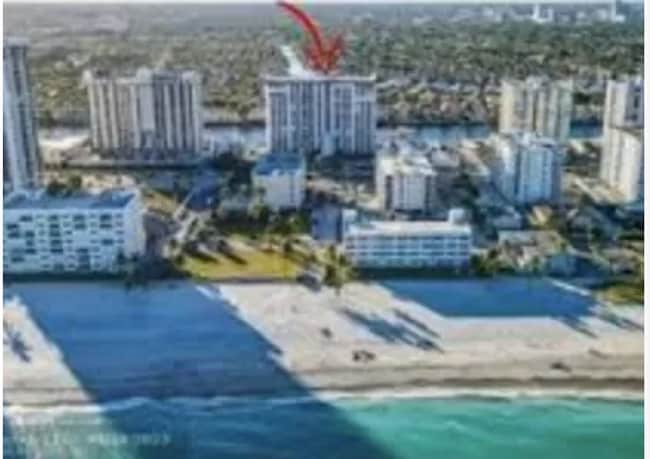 1600 S Ocean Dr in Hollywood, FL - Building Photo - Building Photo