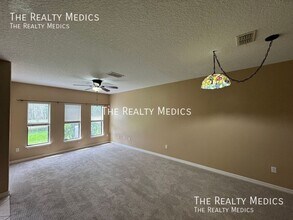 5926 Tivoli Gardens Blvd in Orlando, FL - Building Photo - Building Photo