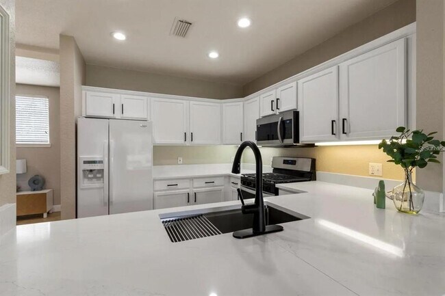 1332 Seven Eagles Ct in Kissimmee, FL - Building Photo - Building Photo