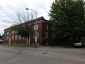 6701 S Peoria St Apartments