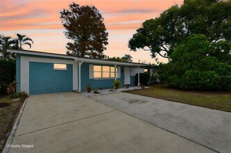 5613 57th Ave N in St. Petersburg, FL - Building Photo - Building Photo