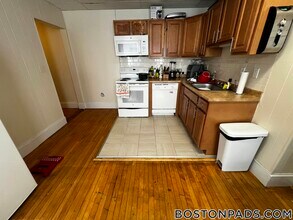 439 Cambridge St, Unit 24 in Boston, MA - Building Photo - Building Photo