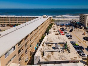 219 S Atlantic Ave in Daytona Beach, FL - Building Photo - Building Photo