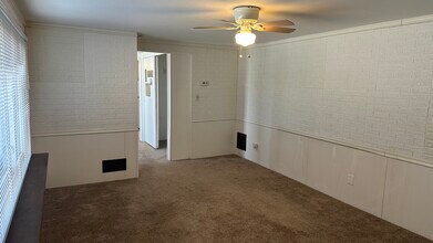 2 Dakota St in Deer Park, NY - Building Photo - Building Photo