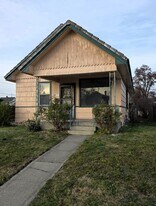 2417 E Sanson Ave in Spokane, WA - Building Photo