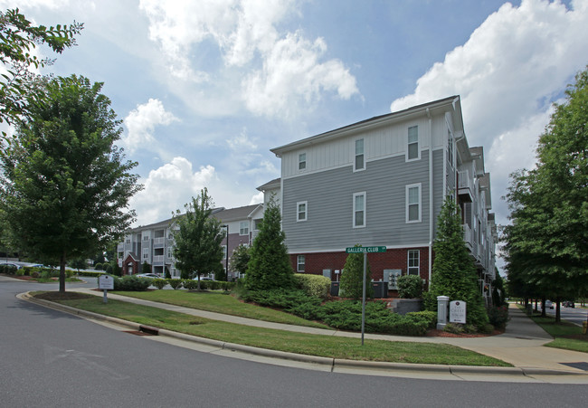 Galleria Village in Charlotte, NC - Building Photo - Building Photo