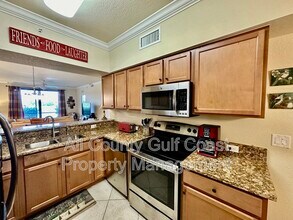 7005 River Hammock Dr in Bradenton, FL - Building Photo - Building Photo