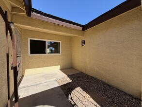 6822 Endora Dr in Las Vegas, NV - Building Photo - Building Photo