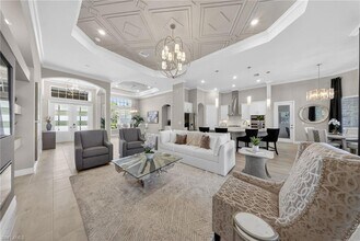 14930 Blue Bay Cir in Ft. Myers, FL - Foto de edificio - Building Photo