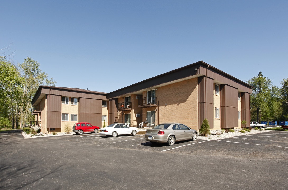 Madison Apartments in Adrian, MI - Foto de edificio