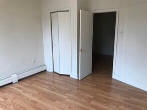 376 2nd St-Unit -2L in Jersey City, NJ - Building Photo - Building Photo