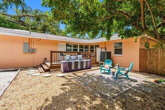 2201 Park St N in St. Petersburg, FL - Building Photo - Building Photo