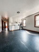 264 Wilmot Ave in Bridgeport, CT - Foto de edificio - Building Photo