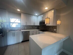 1109 E Broward Blvd in Fort Lauderdale, FL - Building Photo - Building Photo