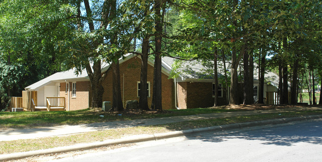 4838 Hollenden Dr in Raleigh, NC - Building Photo - Building Photo