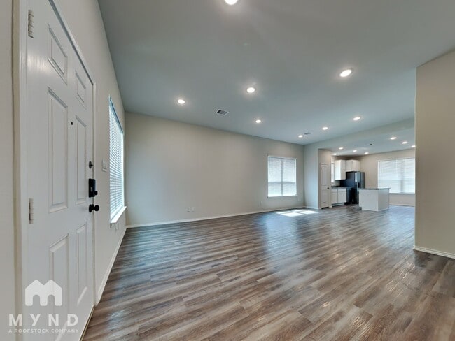 11731 Miller Cir in Conroe, TX - Foto de edificio - Building Photo