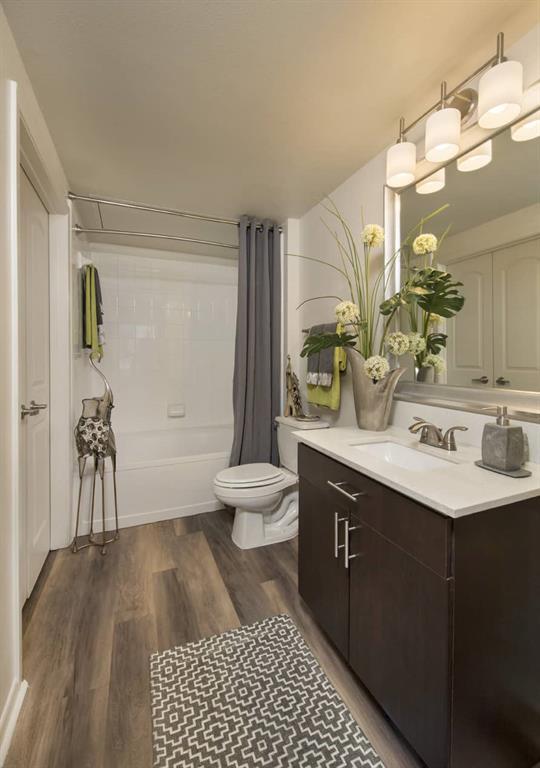 11400 Domain Dr in Austin, TX - Building Photo - Building Photo