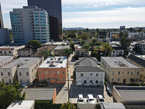 6517 Orange St in Los Angeles, CA - Building Photo - Building Photo