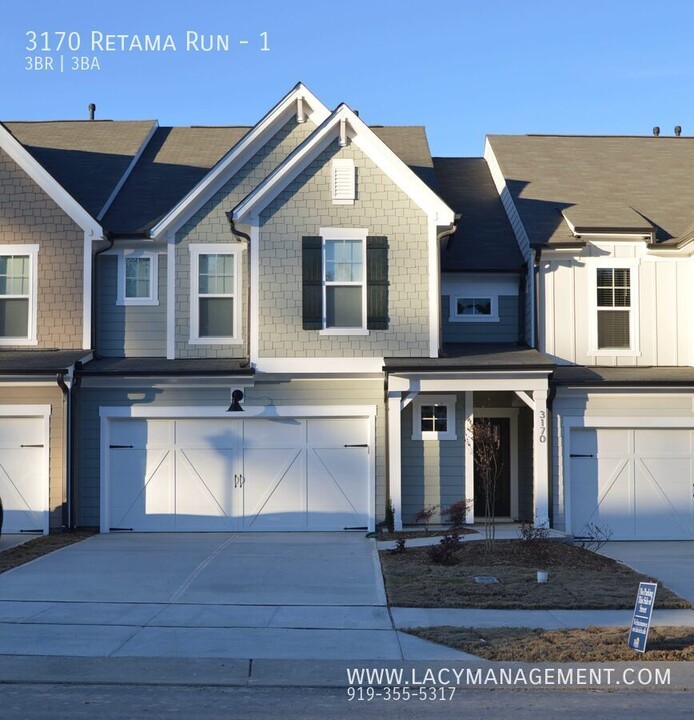 3170 Retama Run in New Hill, NC - Building Photo