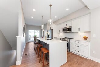 4492 Butterfield Pl in Cincinnati, OH - Building Photo - Building Photo