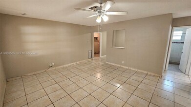 5030 SW 26th Ave in Fort Lauderdale, FL - Building Photo - Building Photo