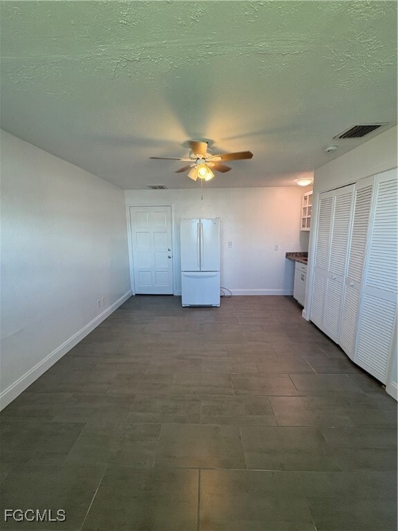 5101 Manor Ct in Cape Coral, FL - Building Photo - Building Photo