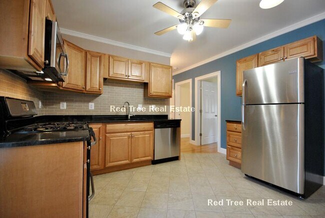 38 Turner St, Unit 1