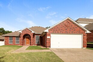 7824 Blossom Dr in Fort Worth, TX - Building Photo