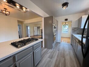 8047 Campion Dr in Westchester, CA - Building Photo - Building Photo