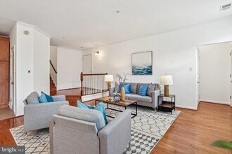 4691 Longstreet Ln in Alexandria, VA - Building Photo - Building Photo