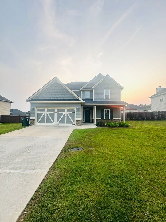 107 Catskill Ln in Bonaire, GA - Building Photo