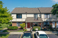 Danbury Meadows Apartments in Galloway, OH - Foto de edificio - Building Photo