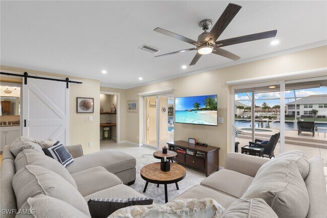 3830 SE 12th Ave in Cape Coral, FL - Building Photo - Building Photo