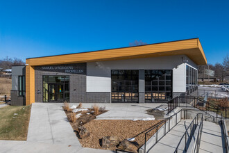 Apartments and Townhomes at Sam Rodgers Place in Kansas City, MO - Building Photo - Building Photo