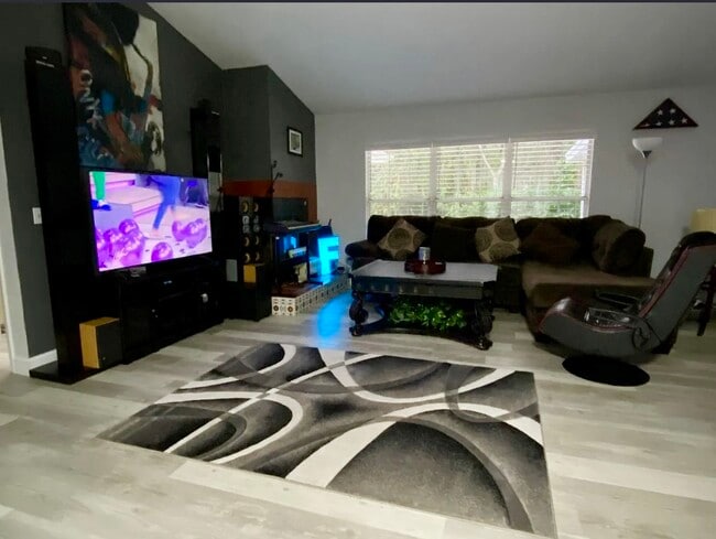 6106 Everglades Dr in Port Orange, FL - Building Photo - Building Photo