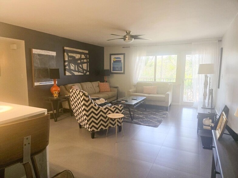 1920 NE 1st Terrace, Unit 216H in Wilton Manors, FL - Building Photo