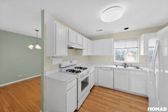 992 Darla Ct in Waukegan, IL - Foto de edificio - Building Photo