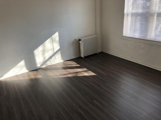 property at 7327 N Rogers Ave