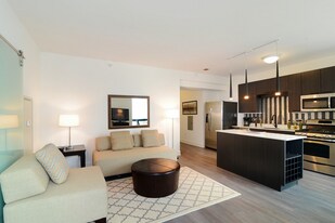 12 E Lake St in Chicago, IL - Building Photo